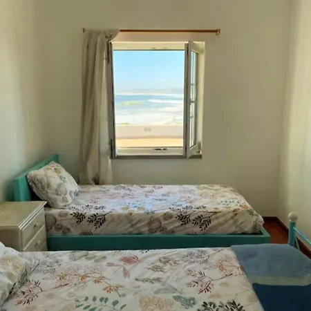 Island House Nyaraló *